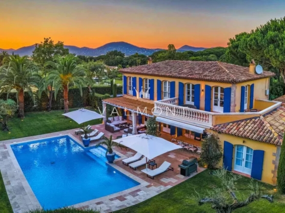 Villa familiale près du village et des plages