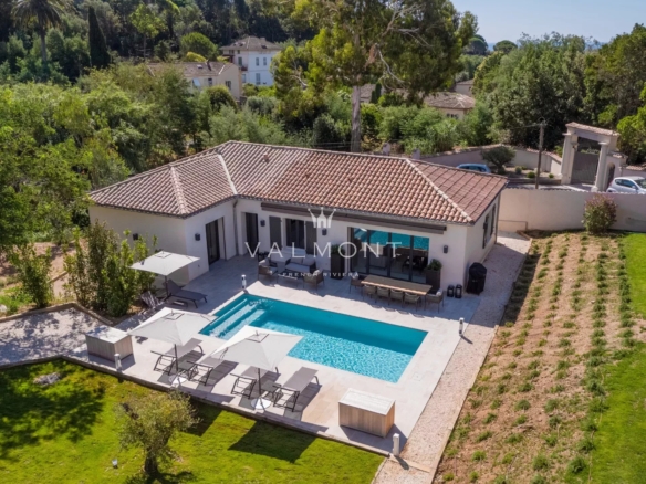 Propriété moderne proche des plages de Saint-tropez