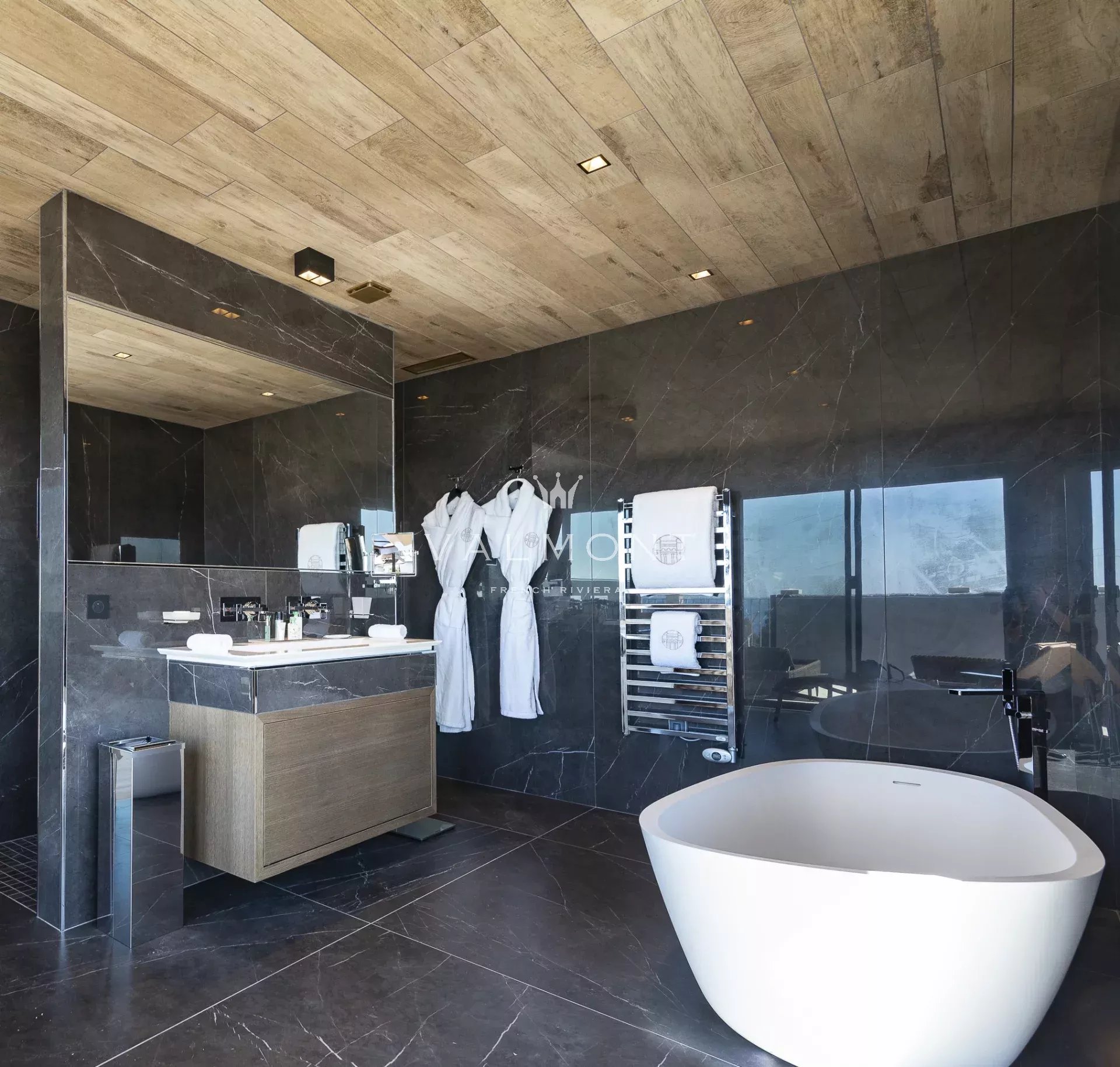Elegante villa contemporaine proche des plages