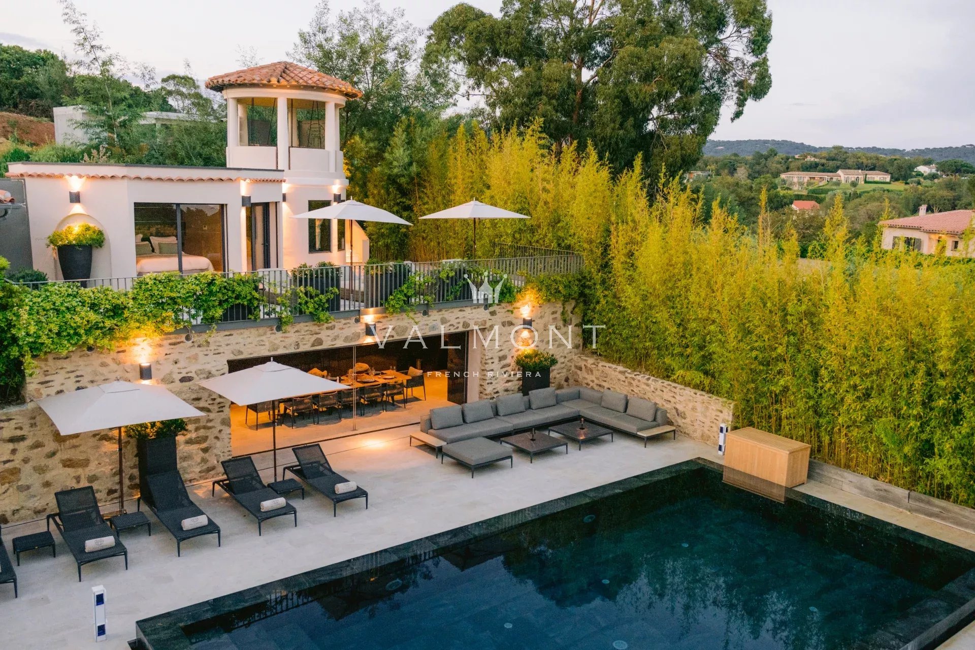 Elegante villa contemporaine proche des plages