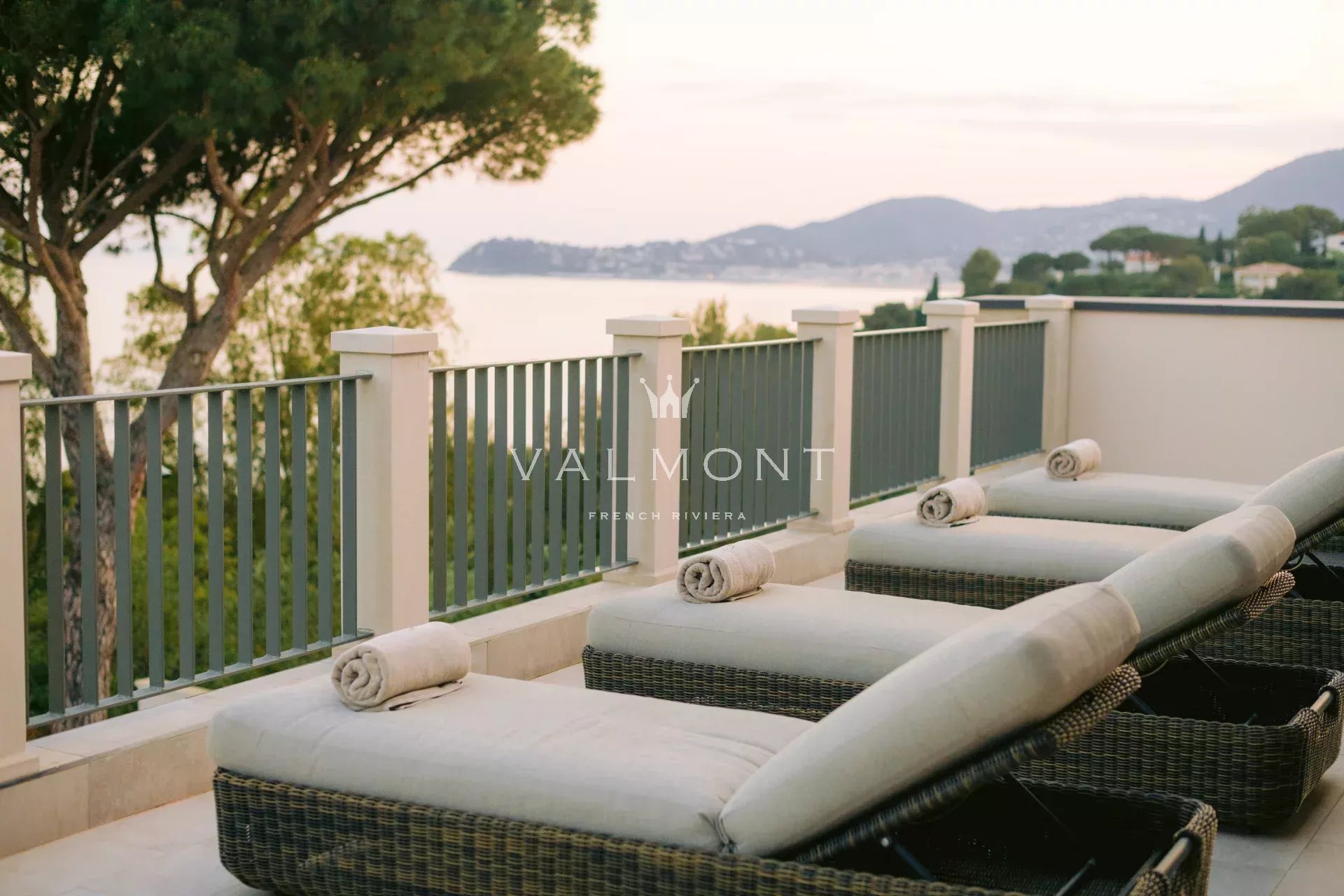 Elegante villa contemporaine proche des plages
