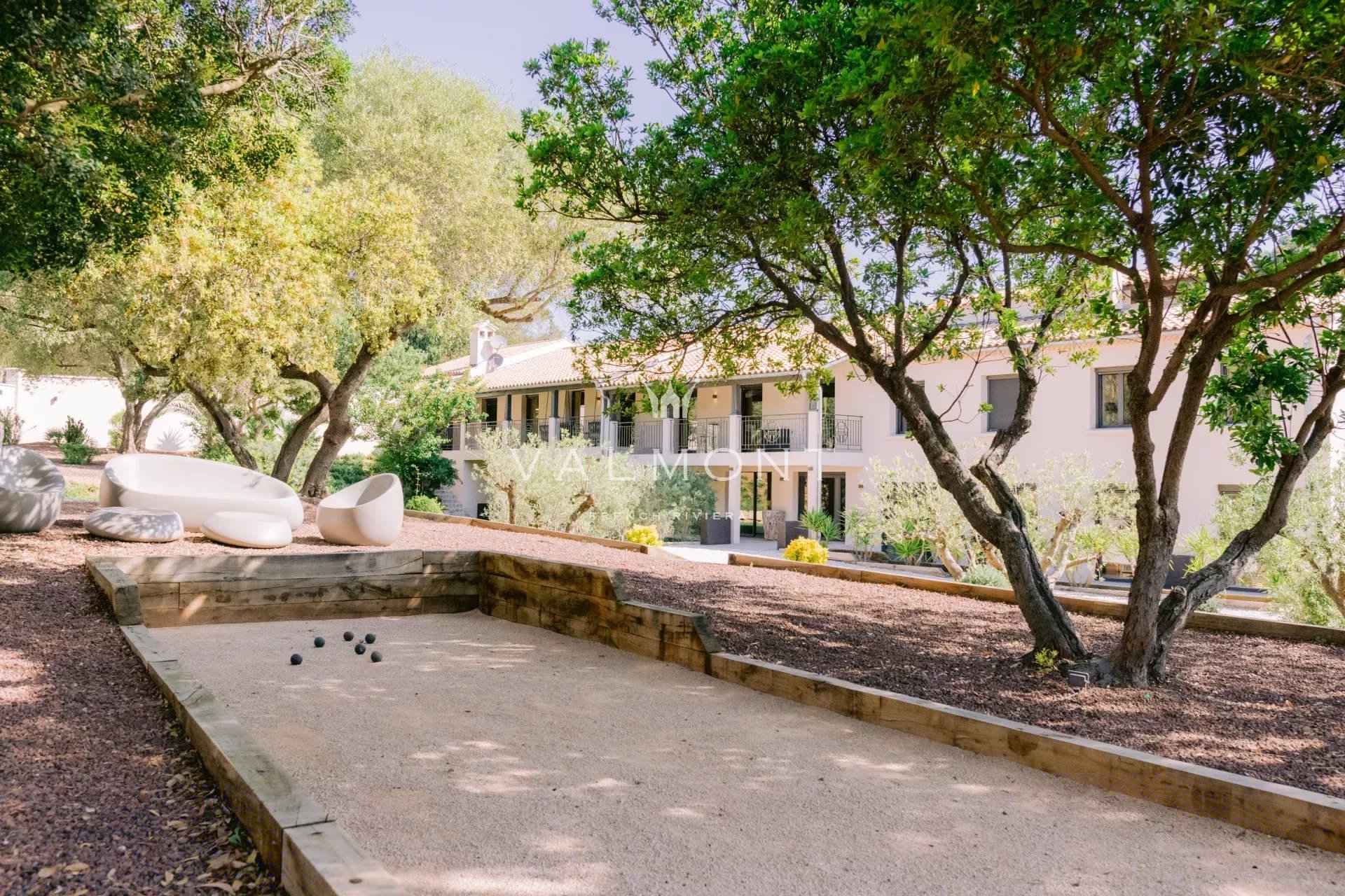 Villa de luxe proche des plages et de Saint-Tropez