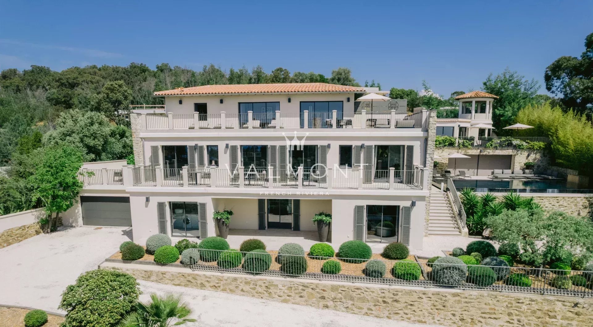 Elegante villa contemporaine proche des plages