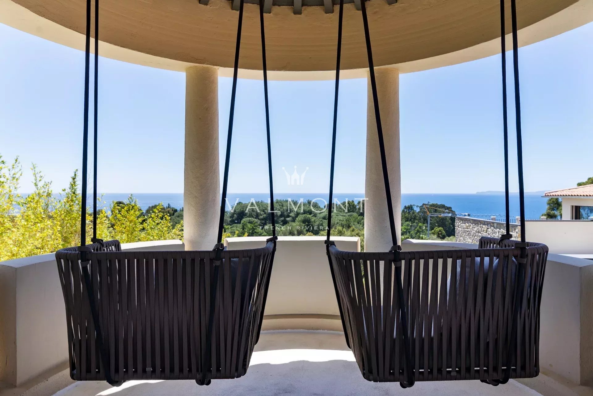 Elegante villa contemporaine proche des plages