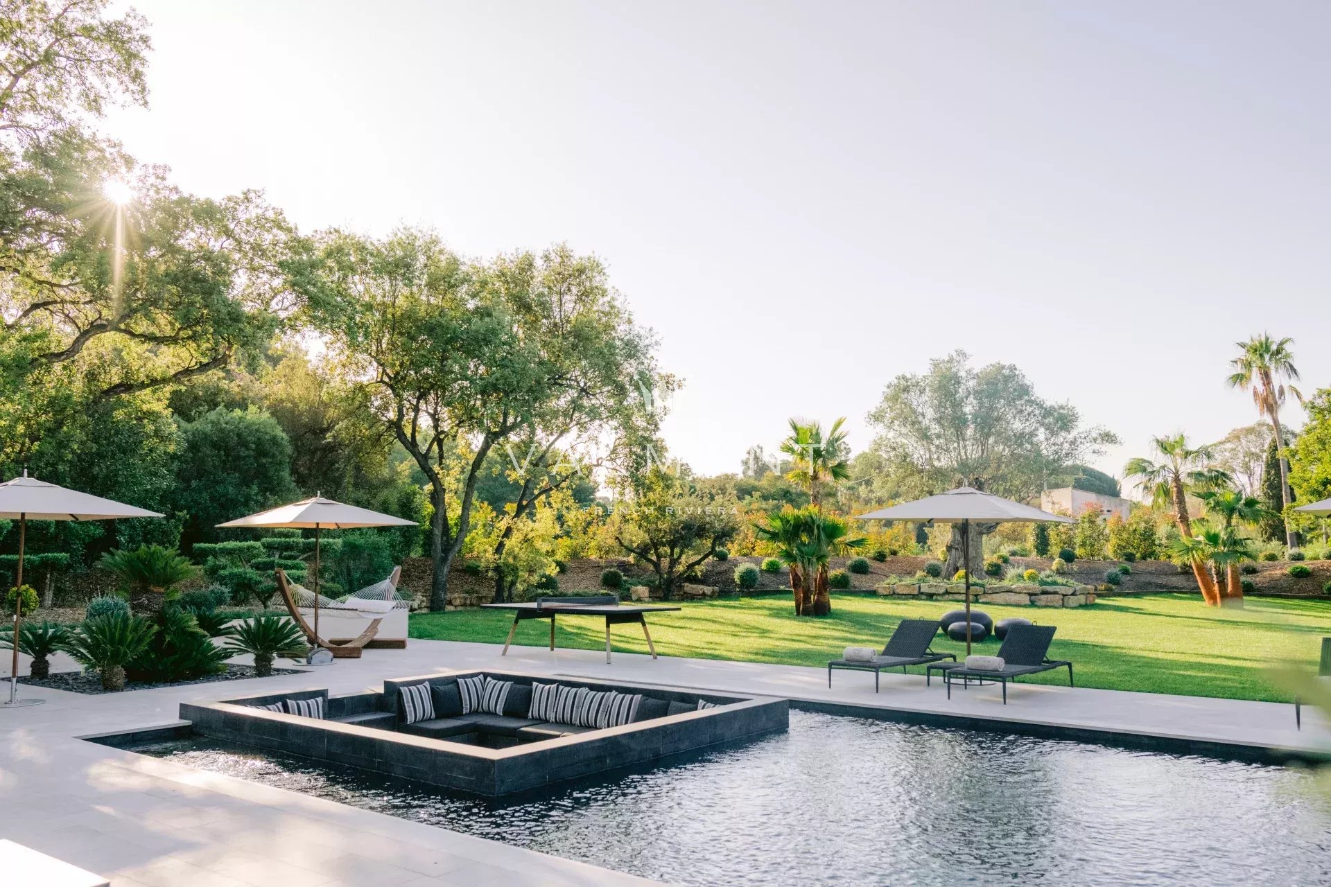 Villa de luxe proche des plages et de Saint-Tropez