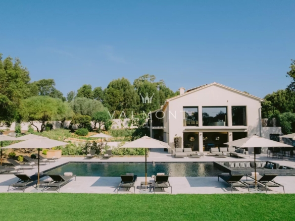 Villa de luxe proche des plages et de Saint-Tropez