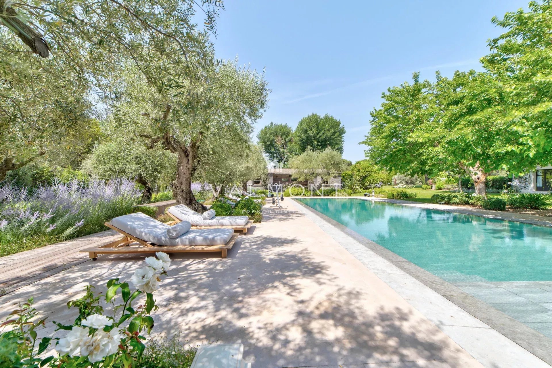 30f56a86516c0fdedd4f374c61bdff19_5d15f2c574_1920-original-7819-0.jpg Real haven of peace in the heart of Ramatuelle