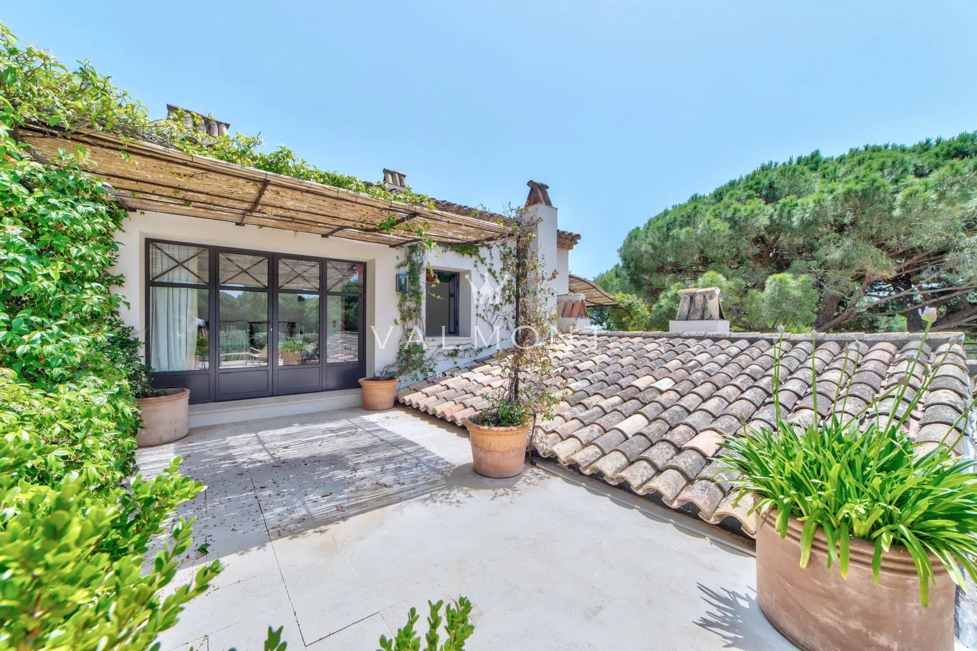 84f5b360084d78a73fa1c6bcdc830030_715c6a975d_1920-original-7819-0.jpg Real haven of peace in the heart of Ramatuelle