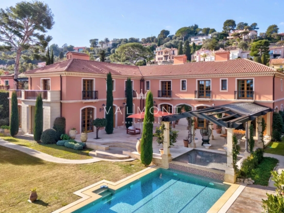 Exceptional waterfront property