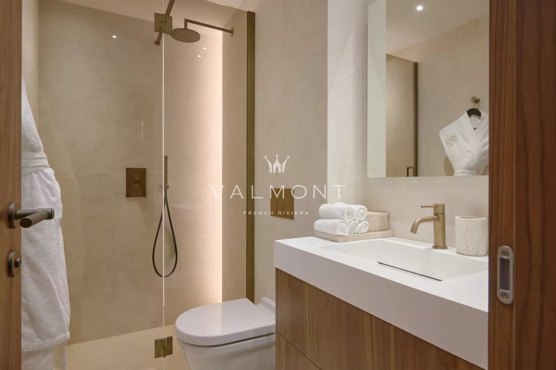 90320f8a5030f62c038a82bd42e37caf_4bb37c55cb_1920-original-10236-0.jpg Exceptional new villa with panoramic views overlooking Saint-Jean-Cap-Ferrat