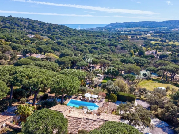 Charmante villa vue mer dans un écrin de verdure