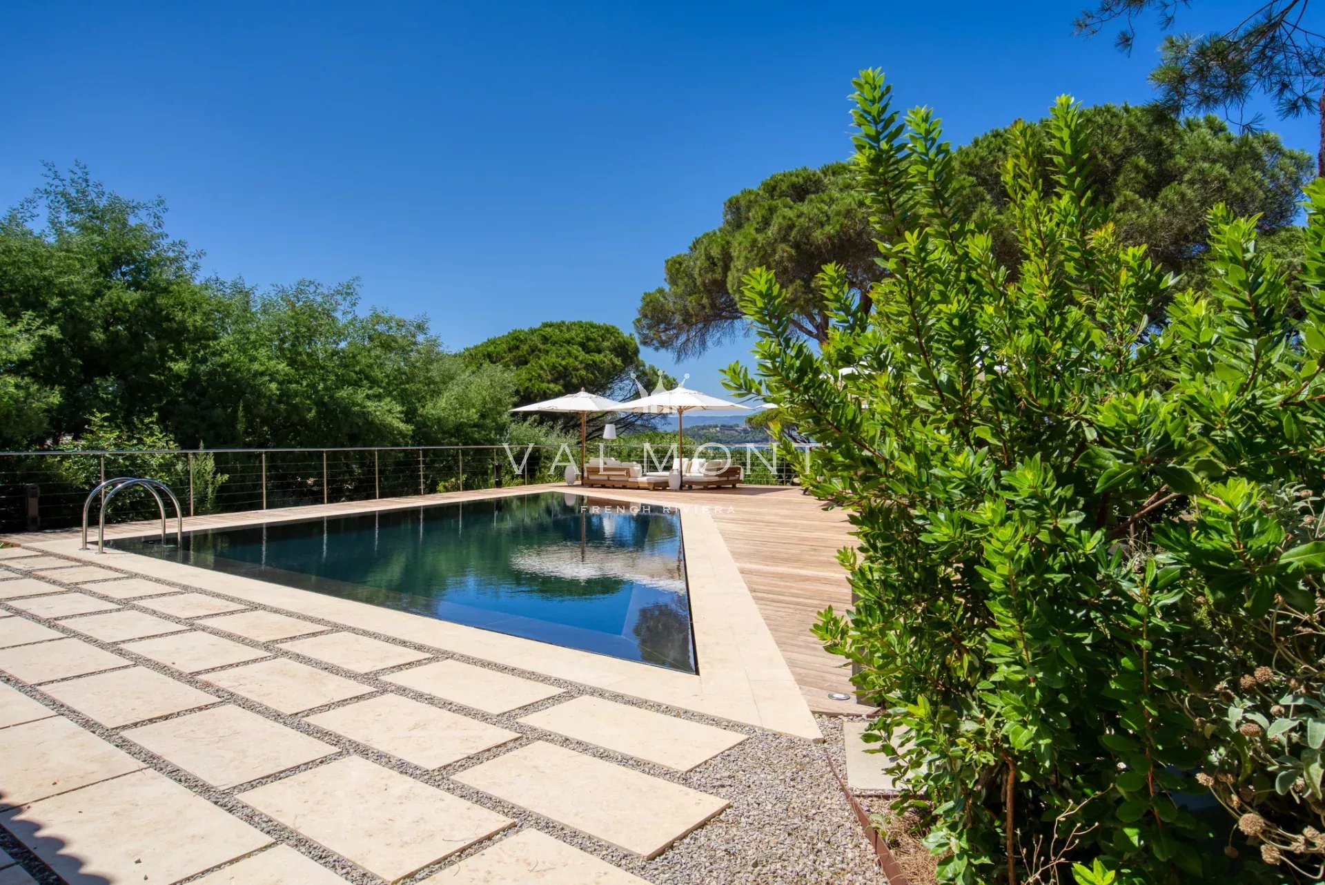 Villa de luxe à Saint-Tropez signée John Pawson
