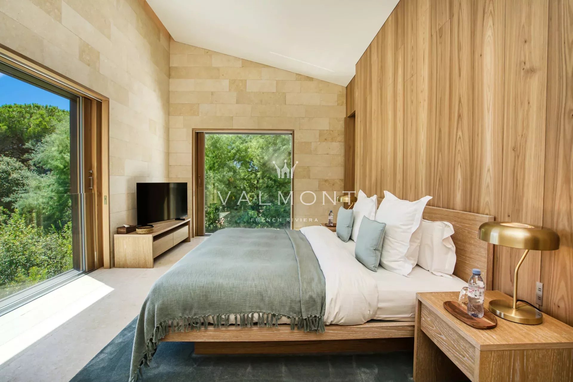 Villa de luxe à Saint-Tropez signée John Pawson