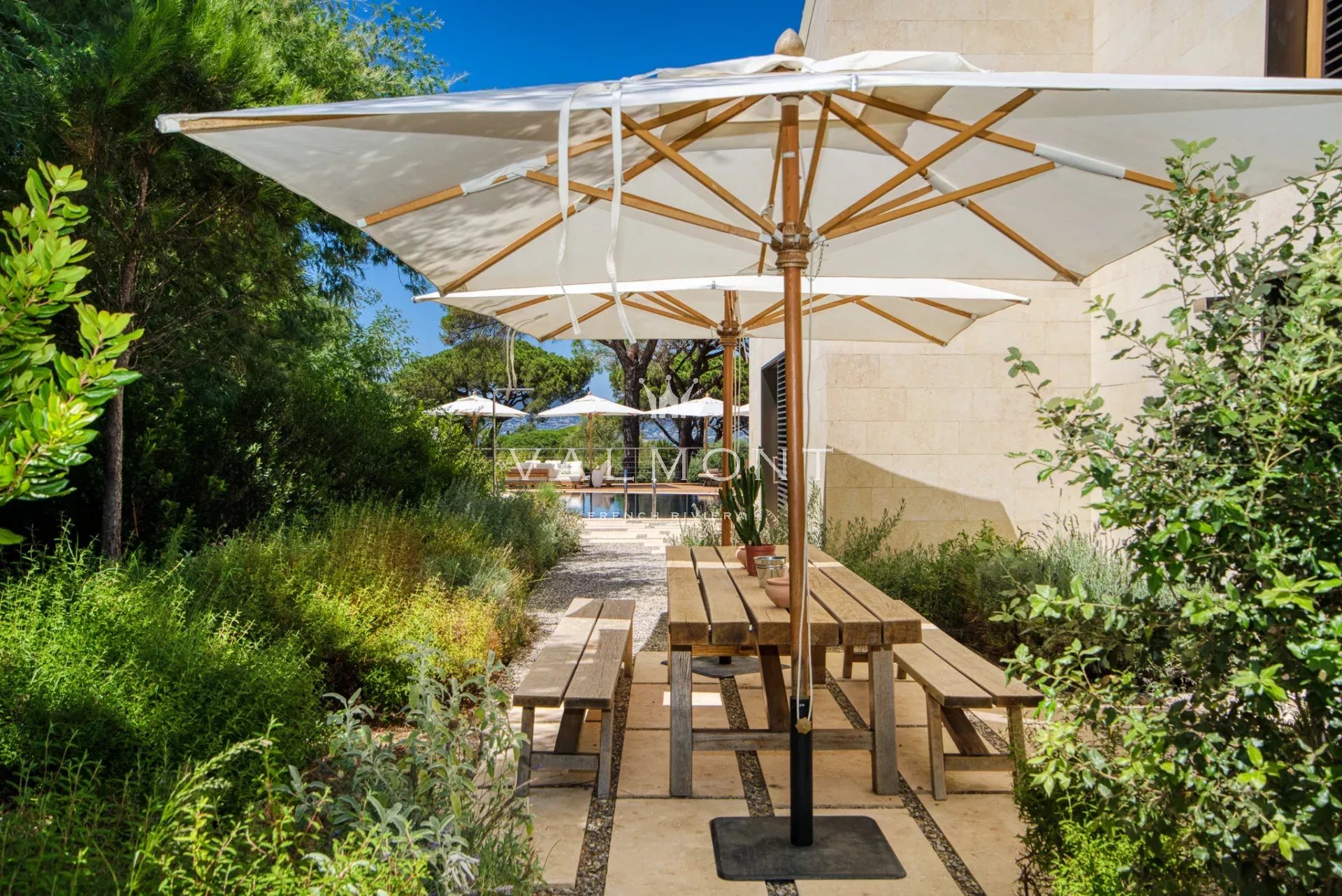 Villa de luxe à Saint-Tropez signée John Pawson