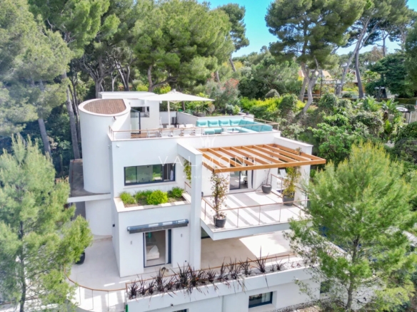 Contemporary Villa in Saint Jean Cap Ferrat