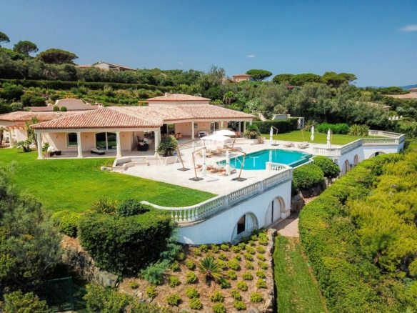 Villa provençale vue mer Parcs de Saint-Tropez