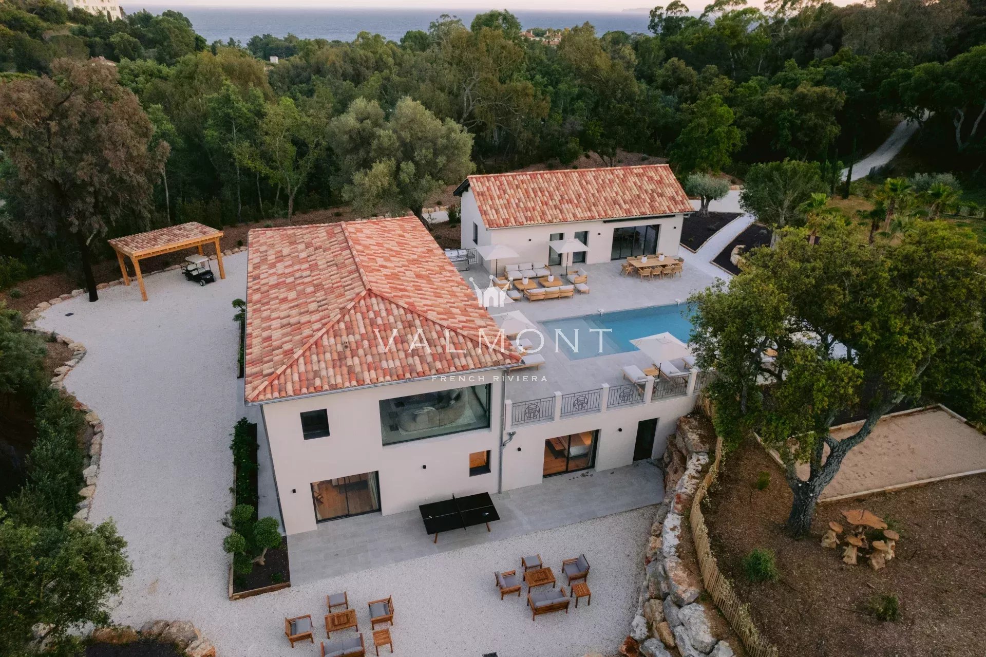 21c7cc5bc1430490b7e62e976891da00_a1be20b87b_1920-original-46199-0.jpg Propriété d’exception au coeur du golfe de Saint Tropez