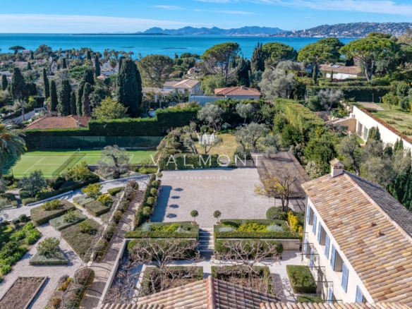 A 6 Bedroom Provencal Estate on the Cap d’Antibes