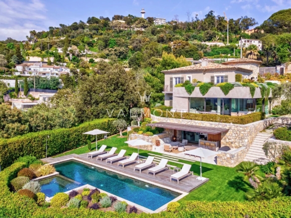 Elegant 5 Bedroom Villa in Cannes Californie