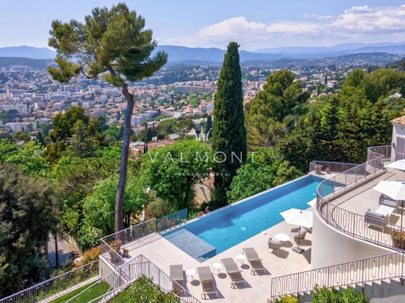 Beautiful villa overlooking Cannes