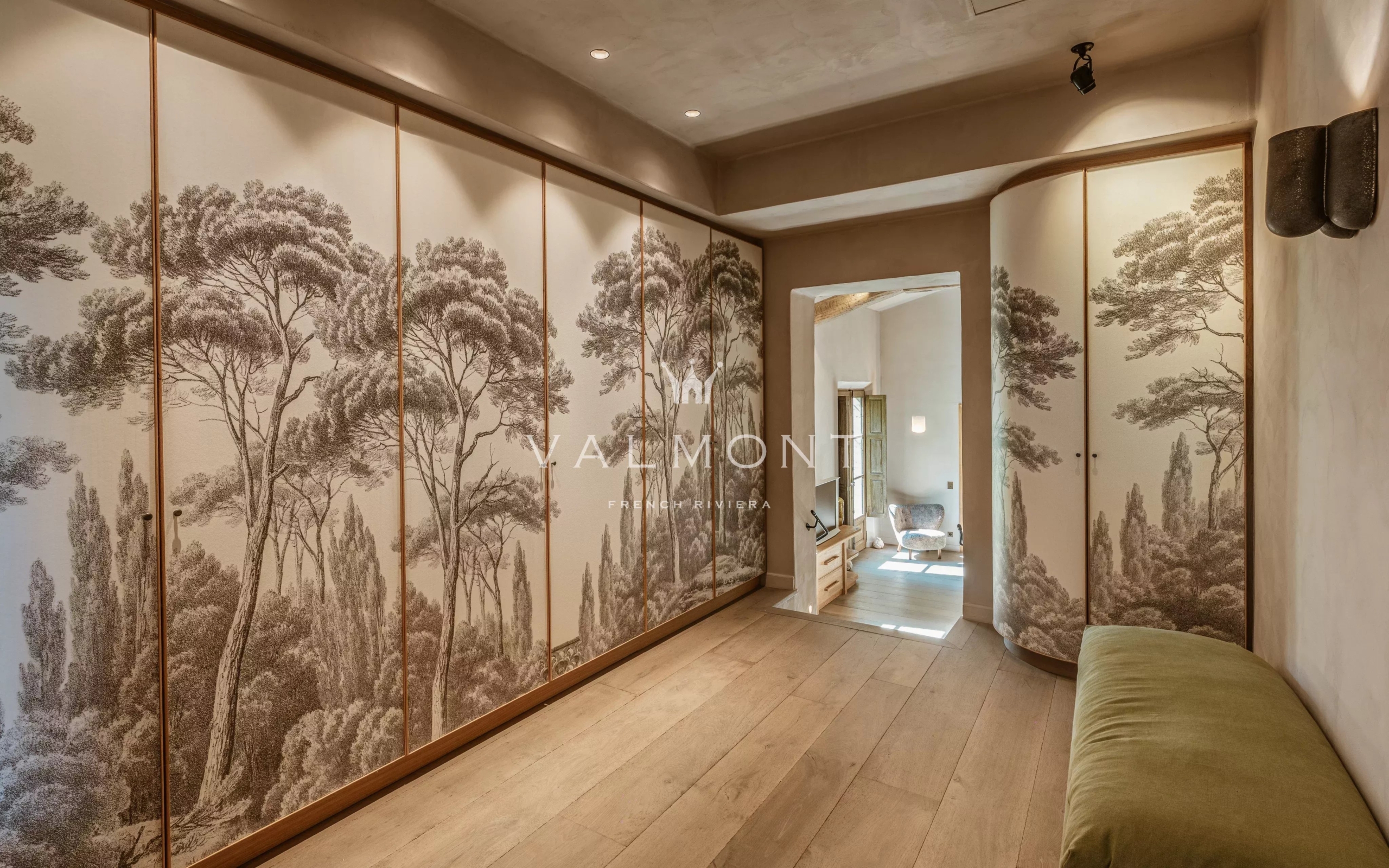 Charming Bastide in Saint-Tropez with Sea View