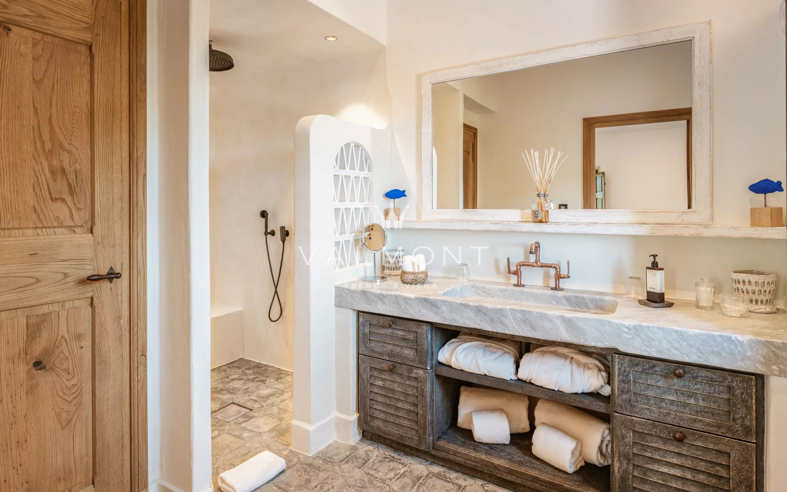 Charming Bastide in Saint-Tropez with Sea View