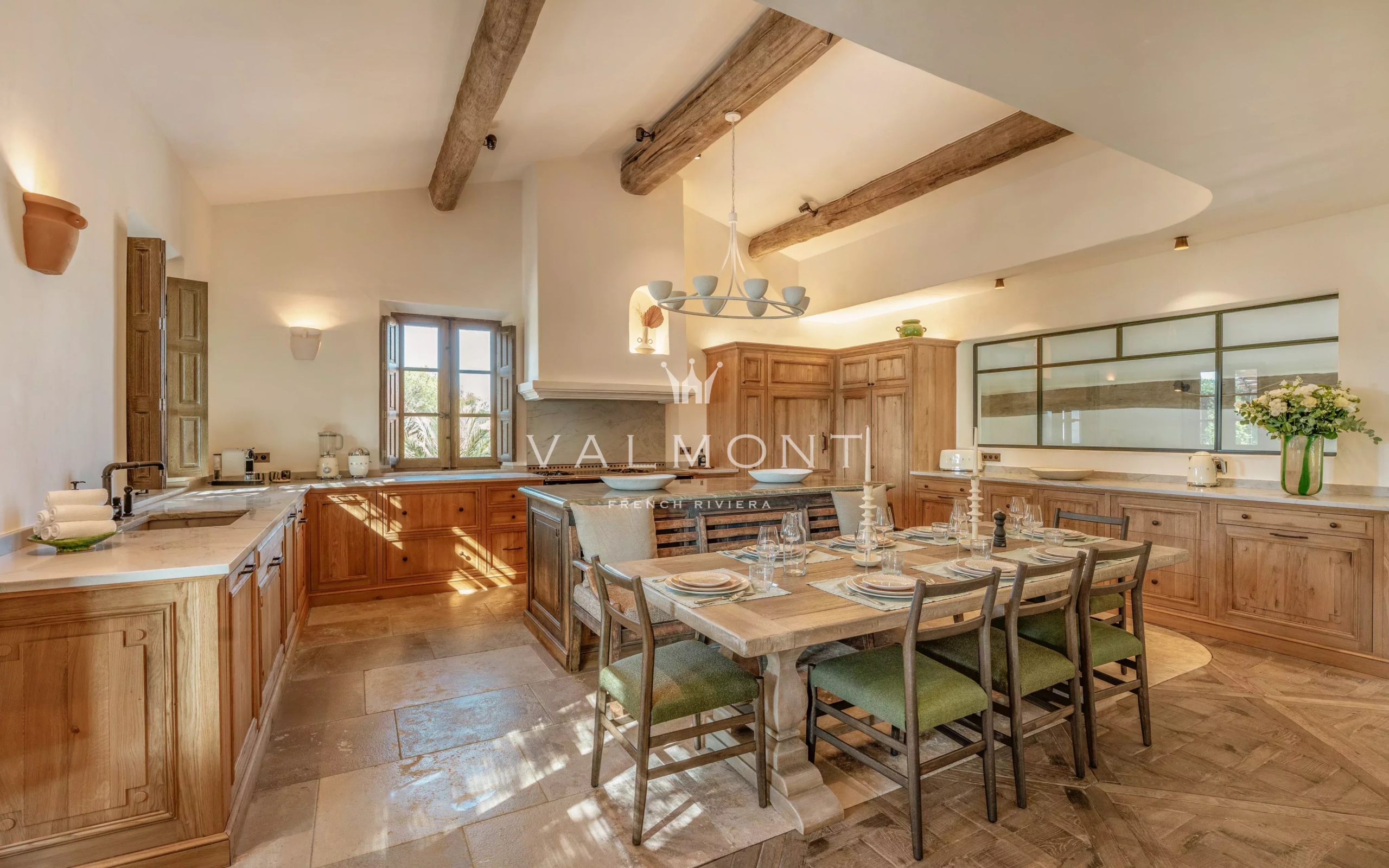 Charming Bastide in Saint-Tropez with Sea View