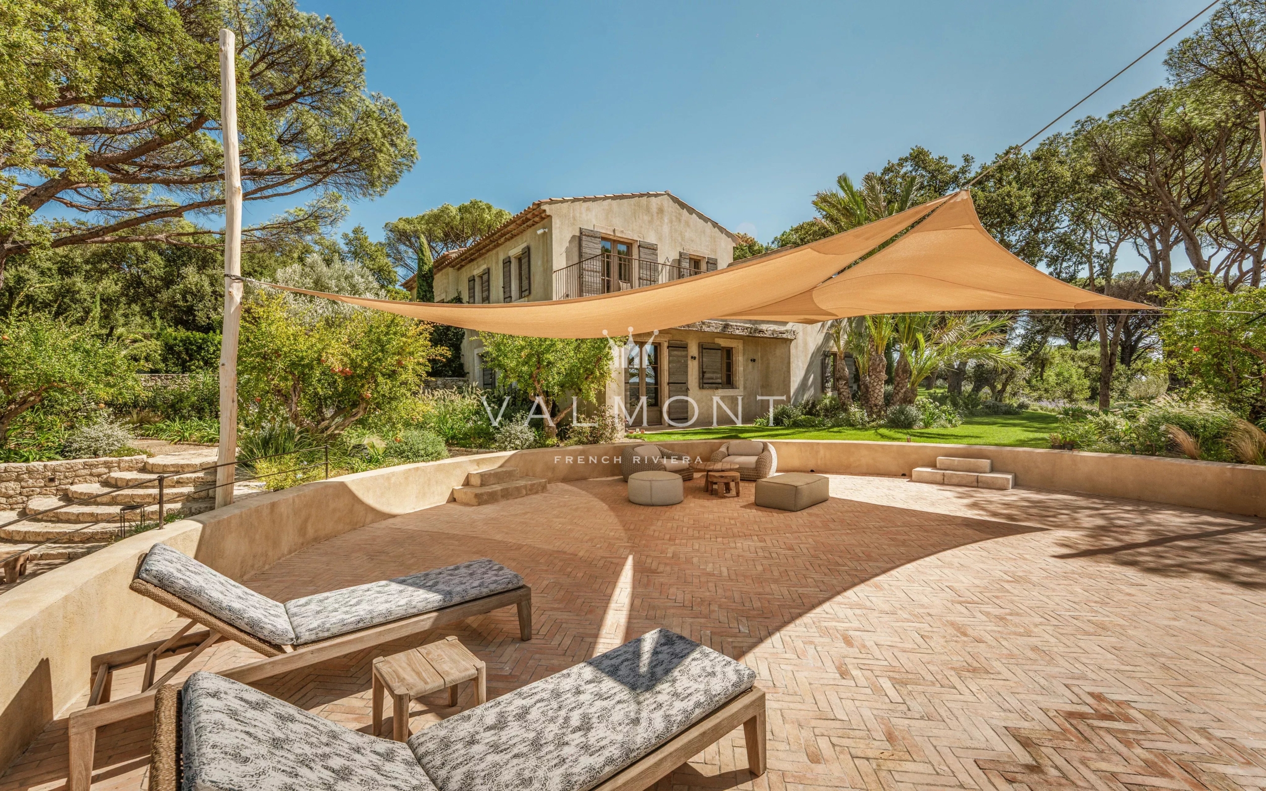 Charming Bastide in Saint-Tropez with Sea View