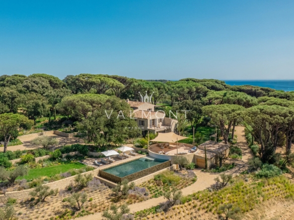 Charming Bastide in Saint-Tropez with Sea View