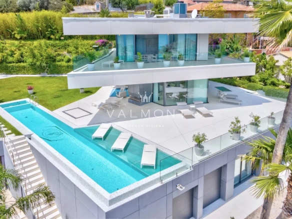 Propriété ultra moderne surplombant Monaco
