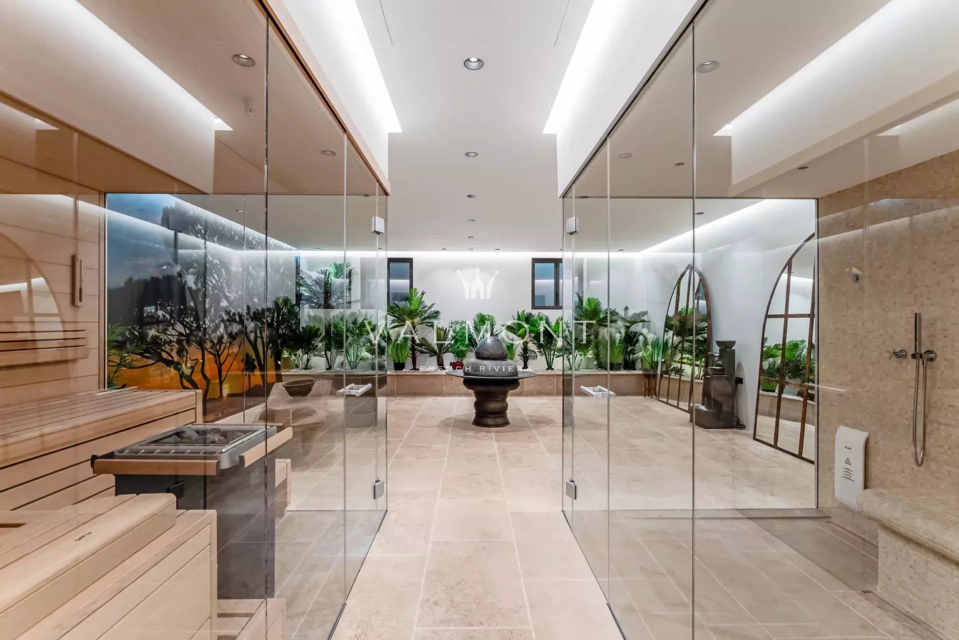 5d7243428f89735f21f4c44bbf6243e0_733a2fc4e4_1920-original-60355-0.jpg Domaine de luxe 14 chambres Saint-Tropez centre