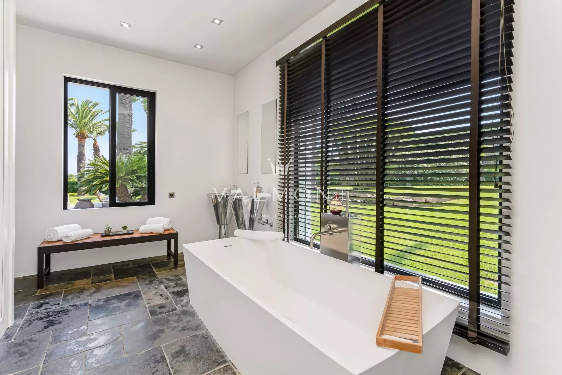 87cd5526c6eca73602a5b6e31257afbe_4c75eac64d_1920-original-60355-0.jpg Domaine de luxe 14 chambres Saint-Tropez centre