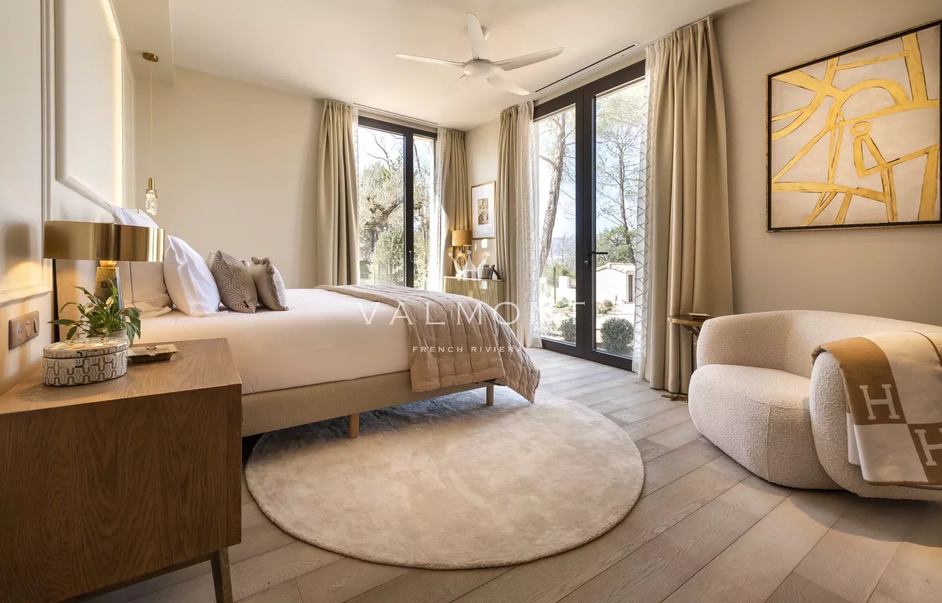 8fe06849311f4fbeda983fa1d6915c79_aa210c8c3c_1920-original-67430-0.jpg Modern villa in the Terre Blanche Resort