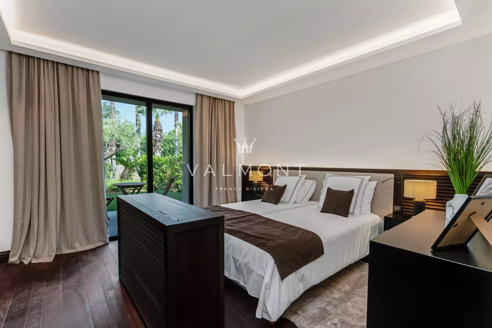 e68842fdc2f982586094a4e46effae5b_13062f73c9_1920-original-60355-0.jpg Domaine de luxe 14 chambres Saint-Tropez centre