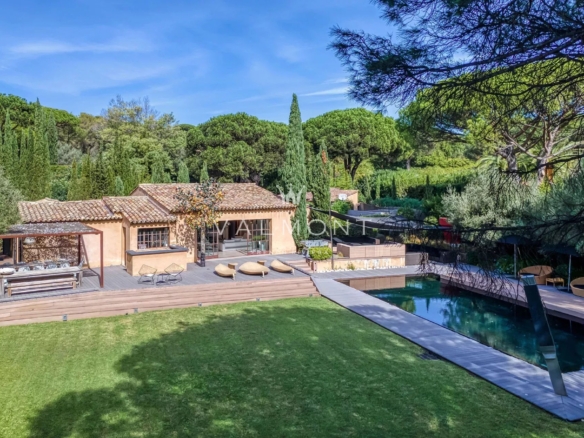 Elegant villa near Ramatuelle beaches