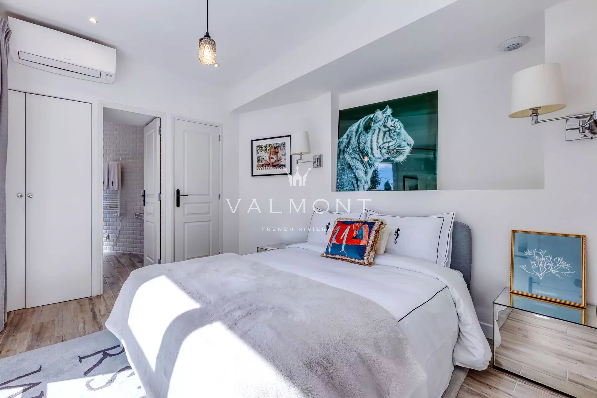 91966a925db9c79ee1a1c622f3d20836_5dcfc8fadd_1920-original-63497-0.jpg Refined villa overlooking the village of Èze