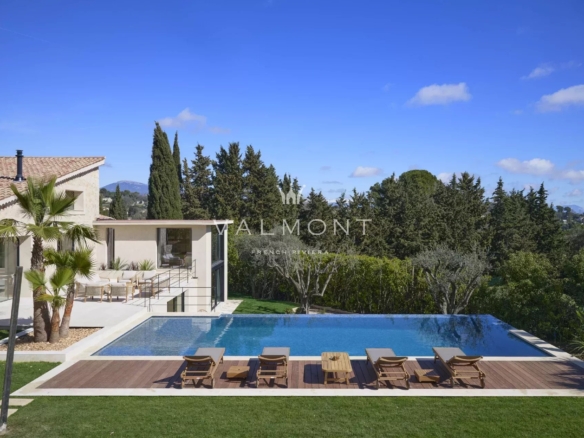 Beautiful 5 bedroom home in Mougins