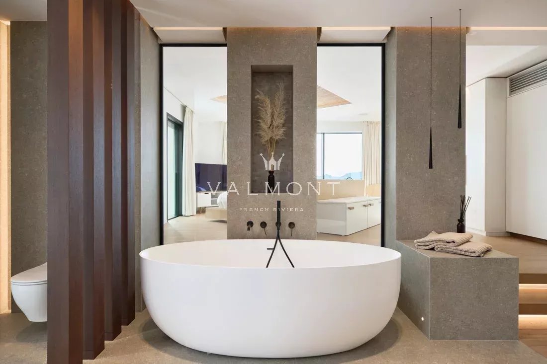 3cdf81ab1ed3b9a11d6120d397d4a4a0_e36993f4c1_1100-original-78490-0.jpg Villa contemporaine 7 chambres Mougins