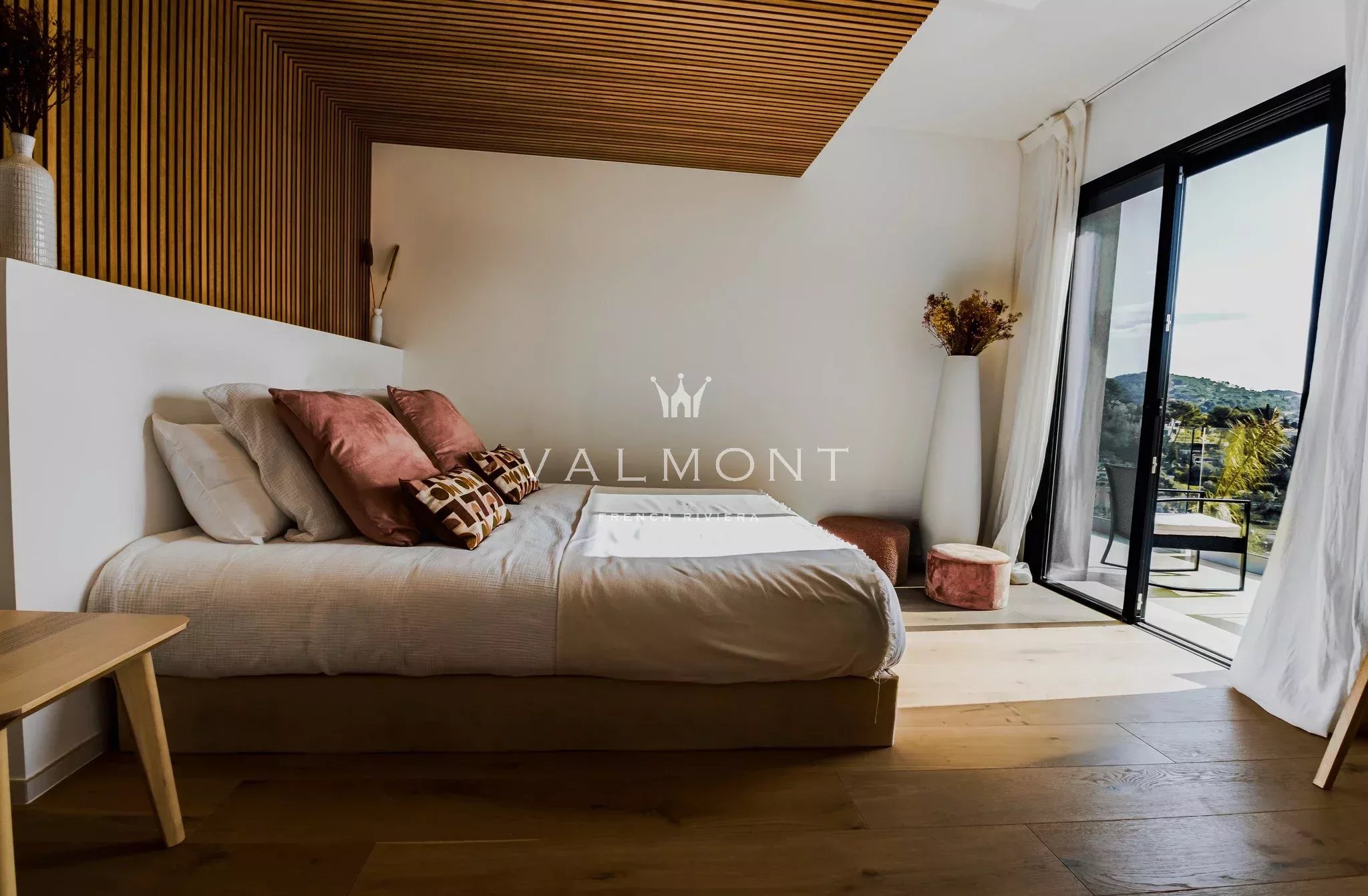 b3bec65ee3b8f42e0989a13f439e7ab7_2e3dc0780b_2048-original-78490-0.jpg Villa contemporaine 7 chambres Mougins