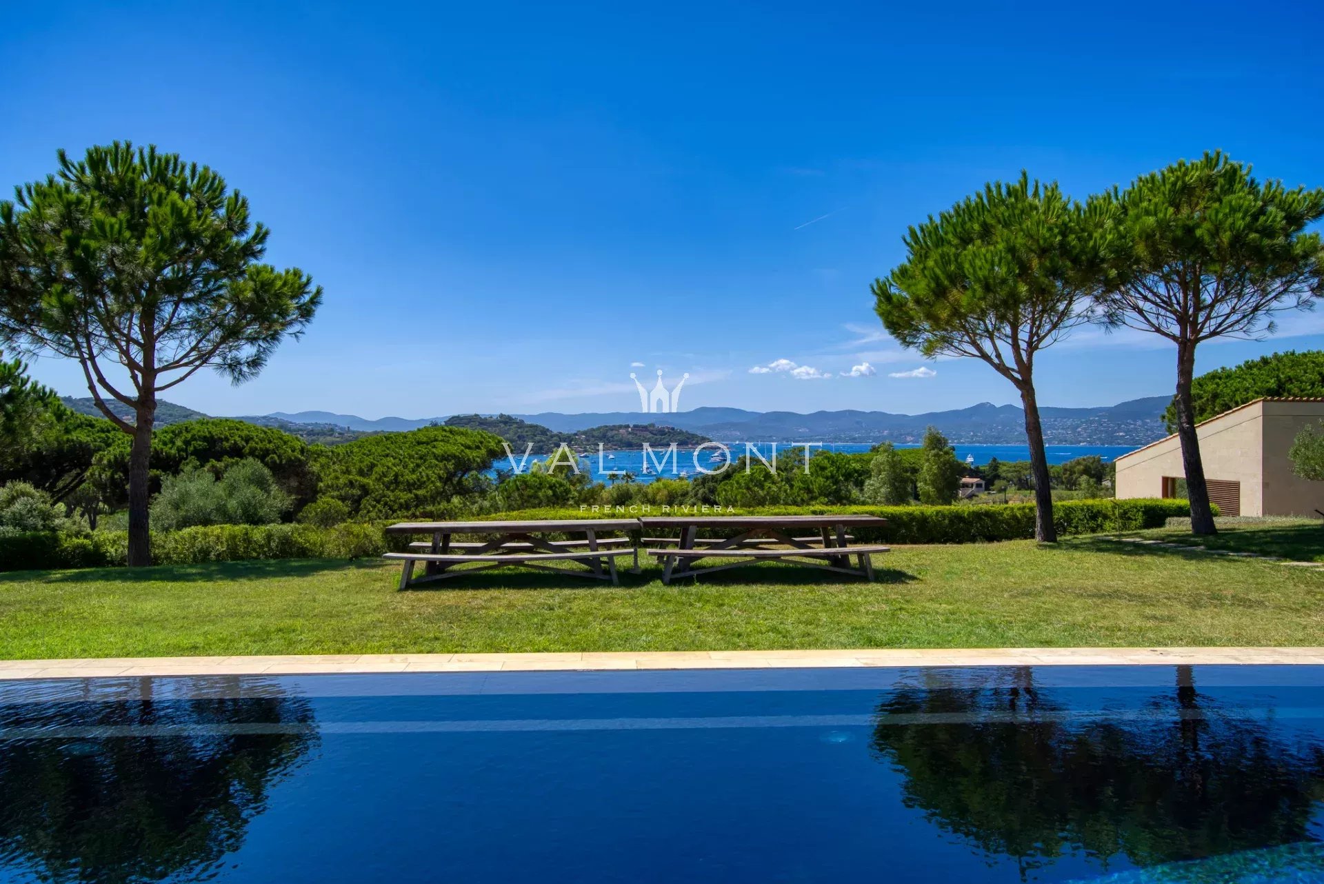 Prestigious 14-bedroom waterfront property Saint-Tropez