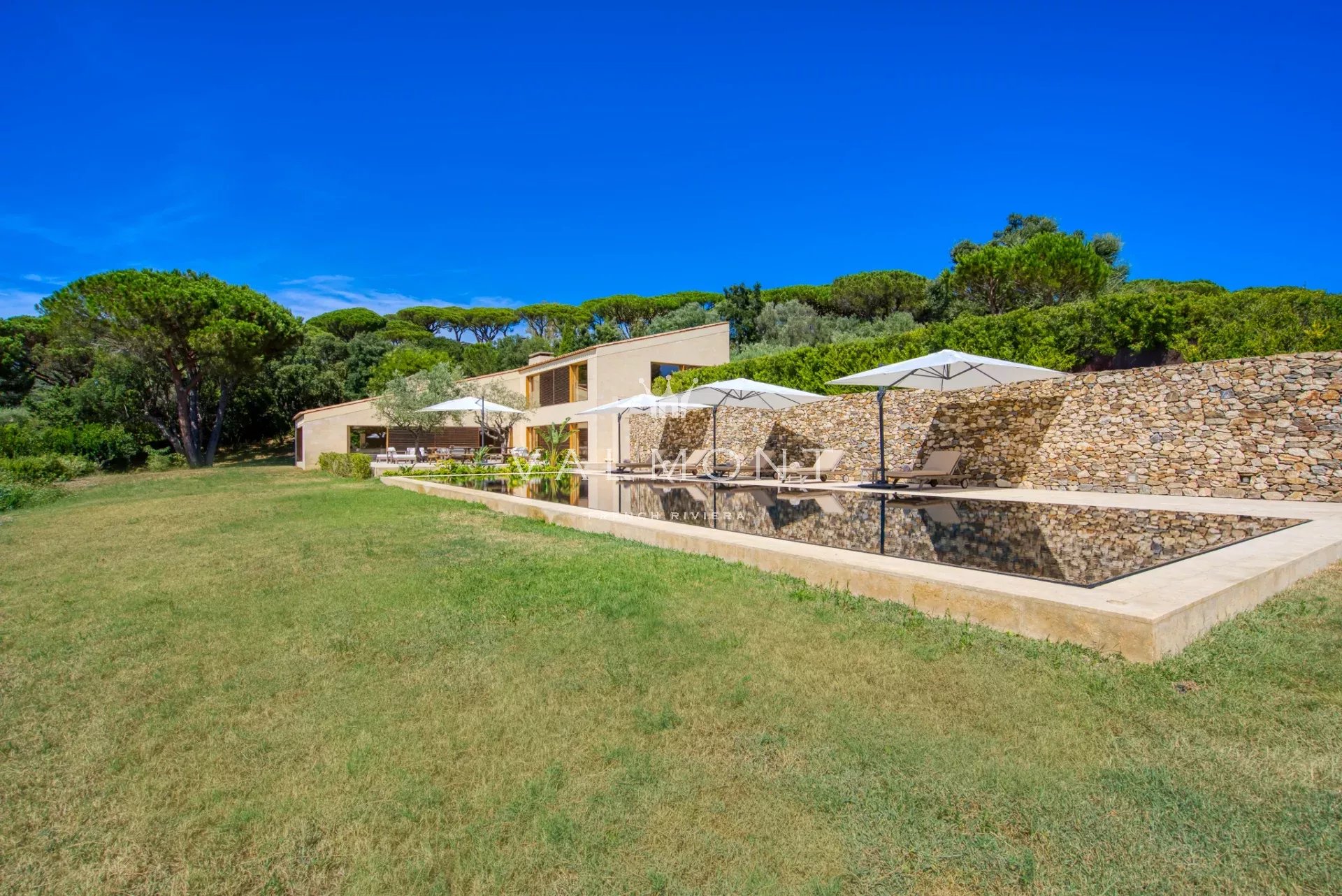 Prestigious 14-bedroom waterfront property Saint-Tropez
