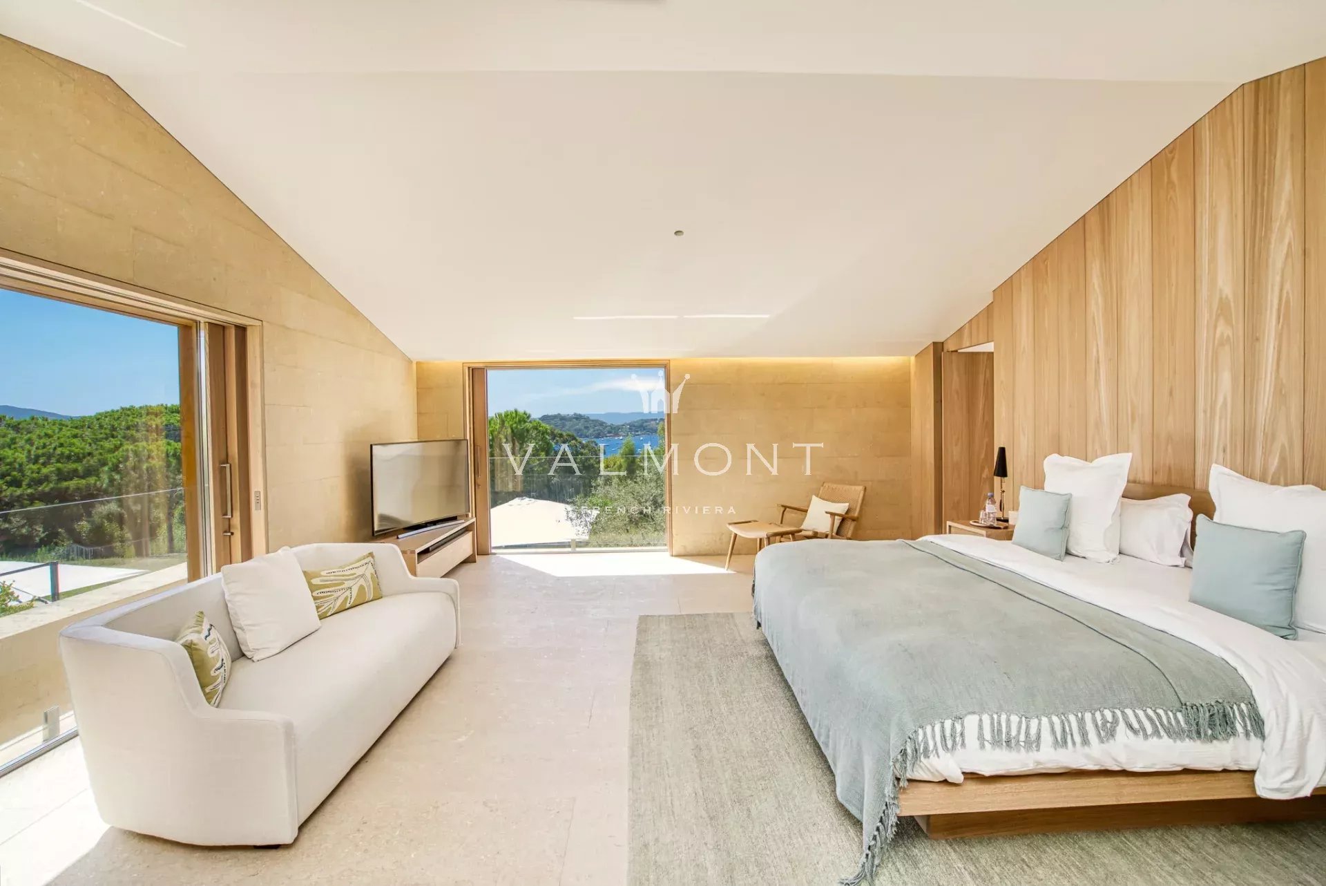 Prestigious 14-bedroom waterfront property Saint-Tropez