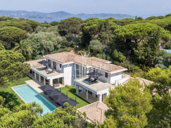 Beautiful contemporary villa Saint-Tropez