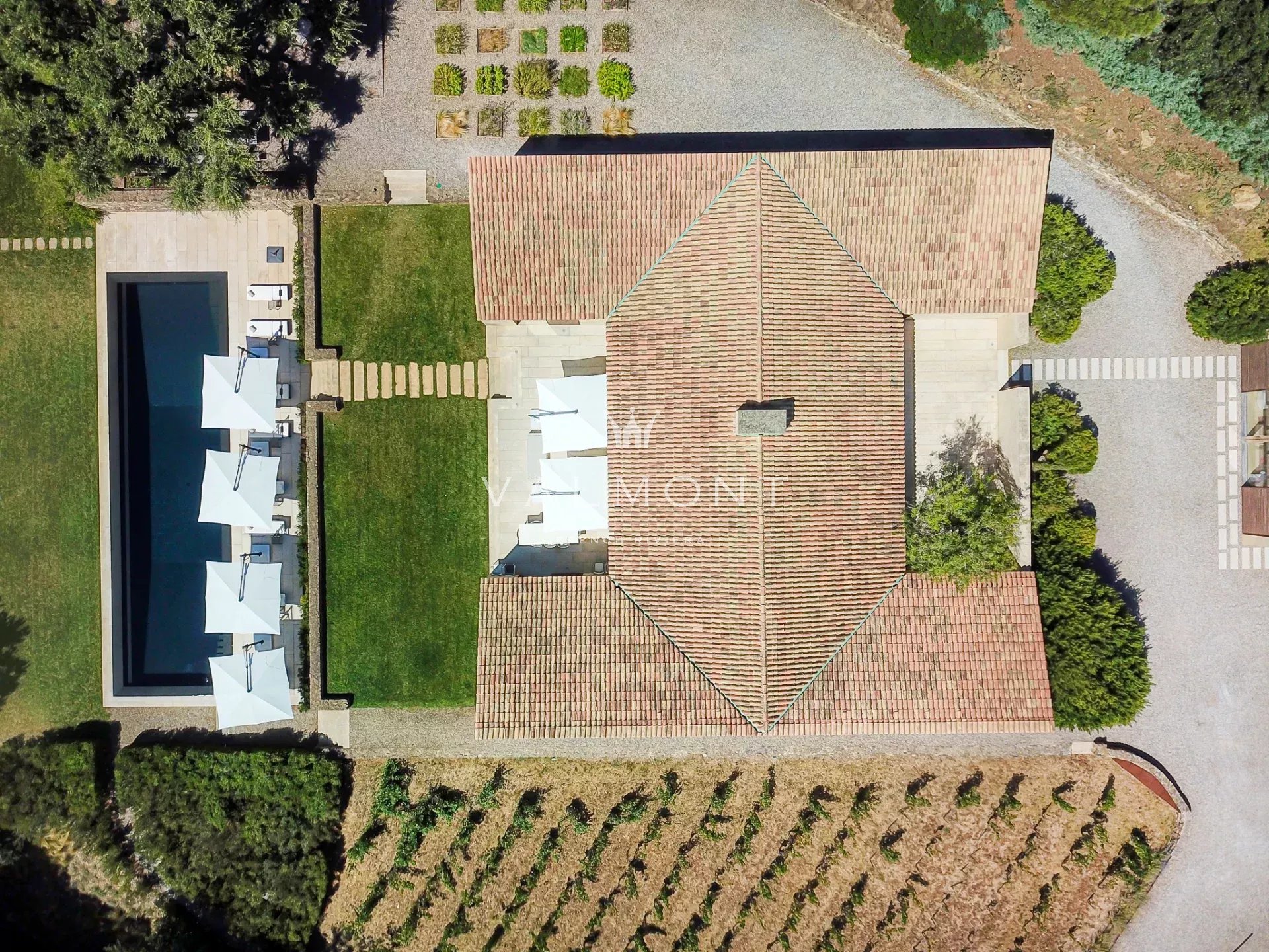 Prestigious 14-bedroom waterfront property Saint-Tropez