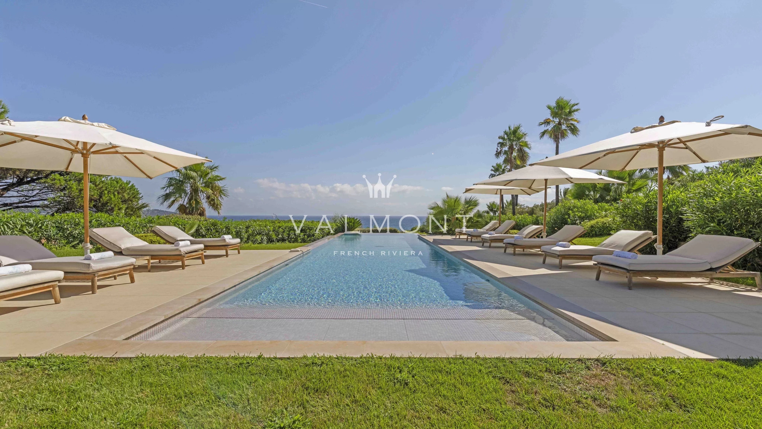02f273ee73cf3bfd57e237ac276fc5ff_204249e7b1_4096-original-66740-0.jpg Superbe villa de 7 chambres à Ramatuelle