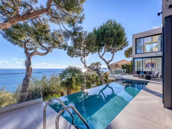 Villa contemporaine au coeur du Cap d’Èze