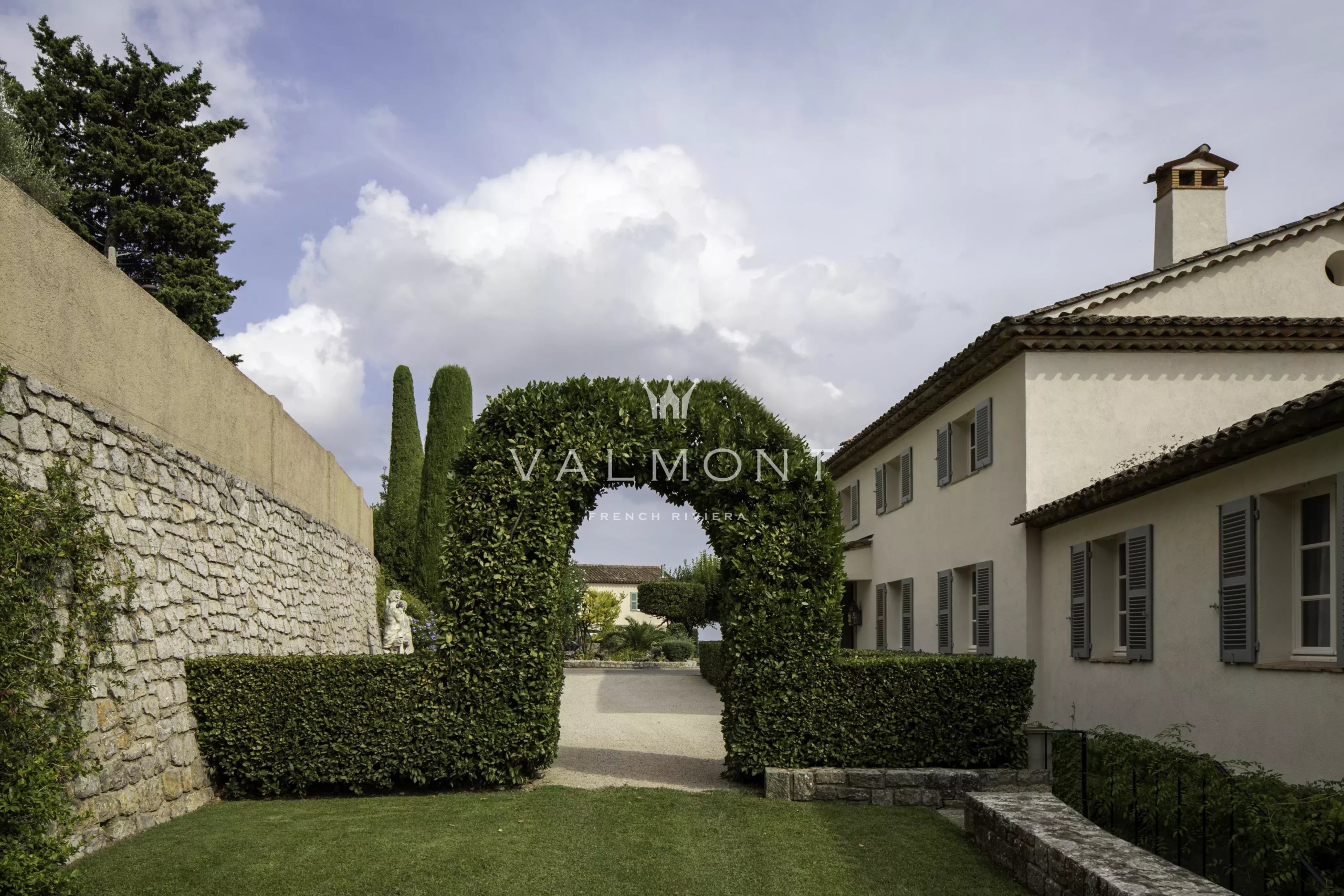 Olive Estate in the Heart of the Pays de Grasse