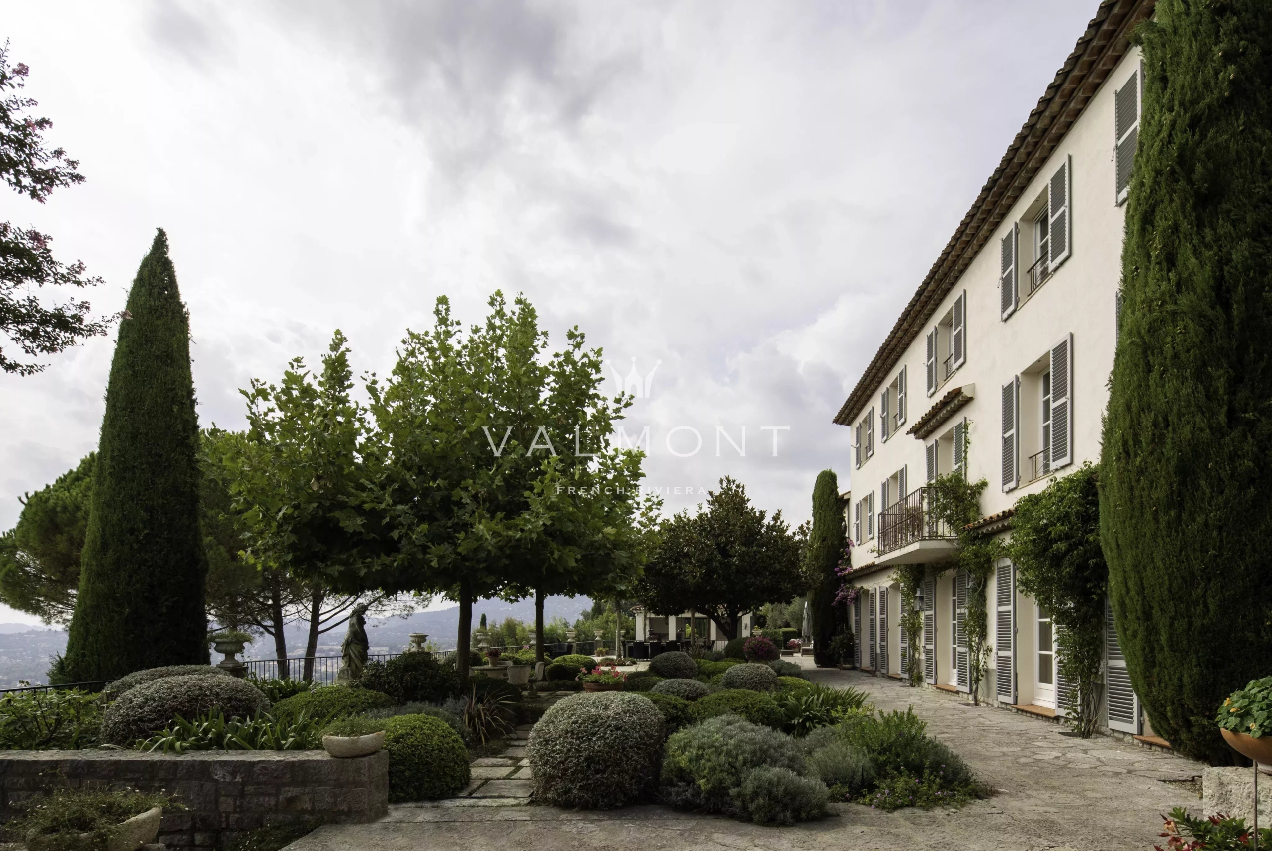 Olive Estate in the Heart of the Pays de Grasse