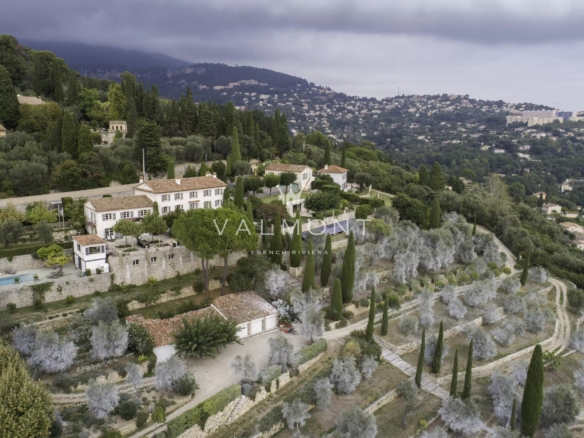 Oliveraie Provençal au cœur du Pays de Grasse