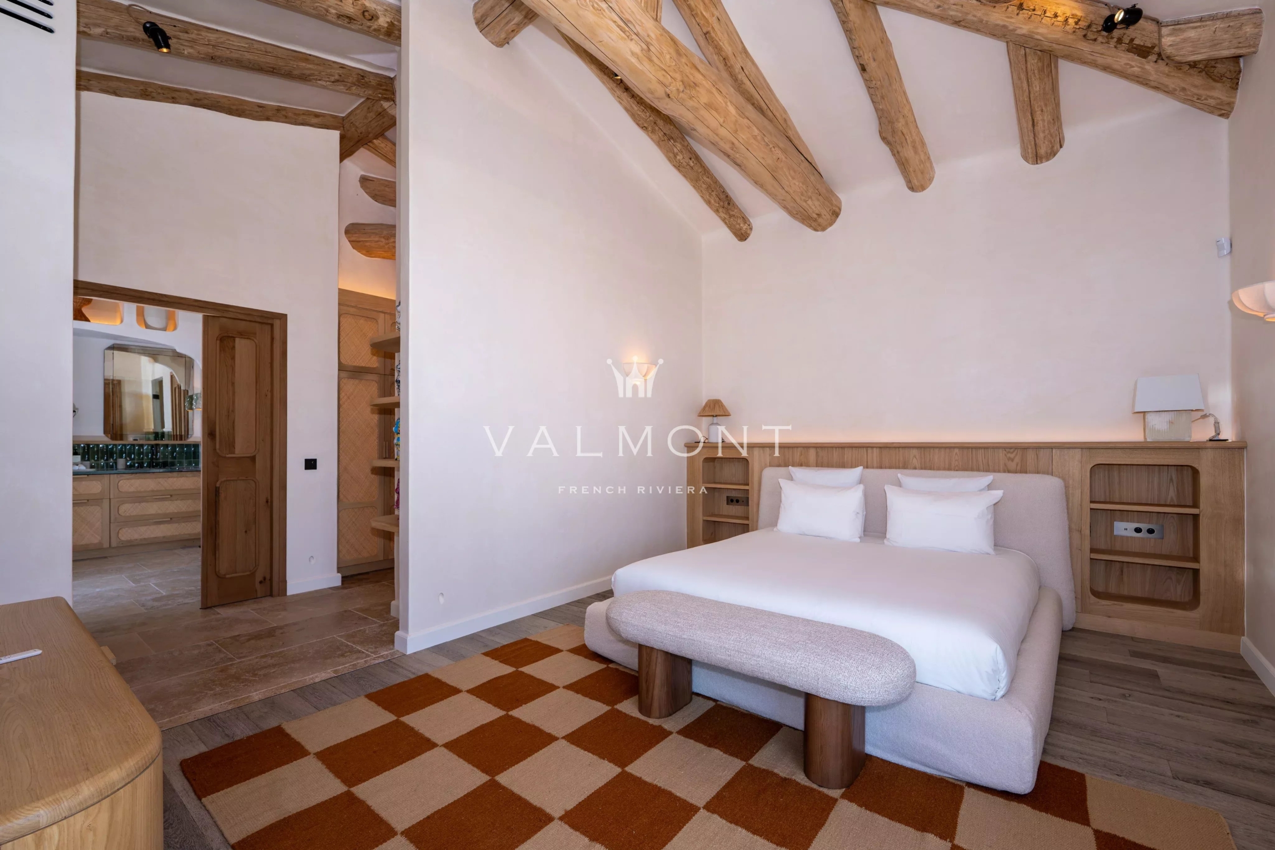 6025f5265e24c5f696c1c4145cc3b187_e77a0b6abe_4096-original-85522-0.jpg Villa néo-provençale flambant neuve de 5 chambres à Ramatuelle